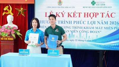 Sindicatul din cartierul Hoi An Tay, Da Nang, semnează un acord privind programul de asistență socială pentru anul 2026.