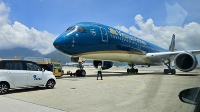 På grund af helbredsproblemer hos en passager foretog et Vietnam Airlines-fly en nødlanding i Hong Kong.