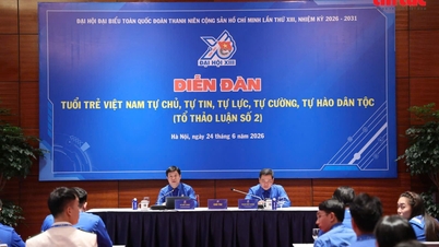Thanh niên thảo luận giải pháp phát triển văn hóa, kinh tế số và công dân số