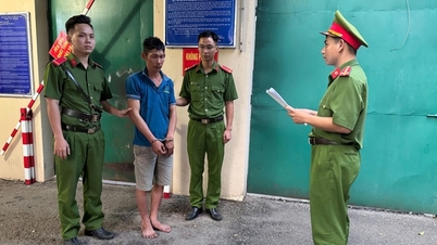 Bắt tạm giam người đàn ông tấn công công an