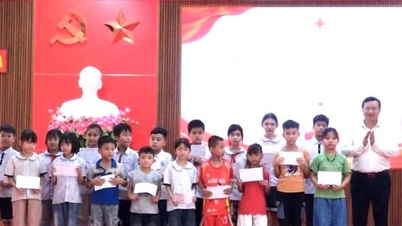 Xã Dân Hòa: Trao 158 suất quà tới người dân có hoàn cảnh khó khăn