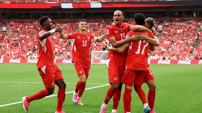 Med en 2-1-seger toppar Schweiz grupp B, vilket pressar Kanada längre ner i planen.