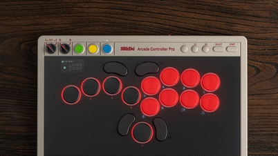 8BitDo Arcade Controller Pro: Đột phá với màn hình tích hợp và khả năng tùy biến cho game thủ