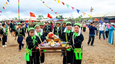 Xã Đắk Sắk đồng hành cùng hộ nghèo vươn lên