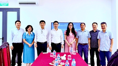 ມະຫາວິທະຍາໄລສະຖາປັດຕະຍະກຳຮ່າໂນ້ຍ: ການພົບປະ ແລະ ສະແດງຄວາມຂອບໃຈຕໍ່ພະນັກງານ ແລະ ກຳມະກອນທີ່ໄດ້ຮັບເບ້ຍບຳນານໃນໄຕຣມາດທີ 2/2026