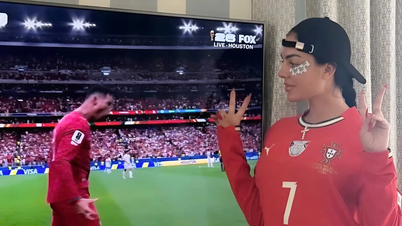 Bạn gái ăn mừng bàn thắng của Ronaldo