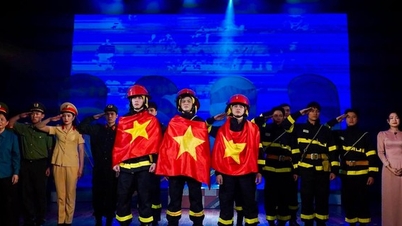 Il pubblico del Sud attende con impazienza lo spettacolo teatrale "Controcorrente della pace".