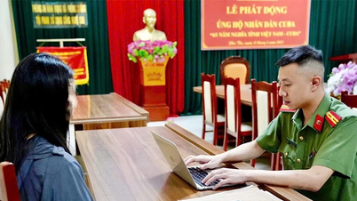 Giữ vững “trận địa niềm tin” trên không gian mạng - Kỳ 1: Cạm bẫy sau màn hình