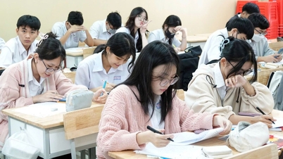 Hanoi: Bekreftelse av påmelding til 10. klasse starter klokken 13:30 i ettermiddag.
