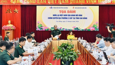 Seminariet "En tillbakablick på ett år av att ha tillämpat den tvådelade lokala förvaltningsmodellen i Cao Bang-provinsen" var en stor succé - Cao Bang Online Newspaper.
