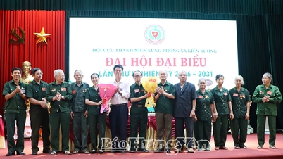 Persatuan Bekas Sukarelawan Belia komune Kien Xuong berusaha agar 100% keluarga ahlinya mencapai status "keluarga berbudaya".