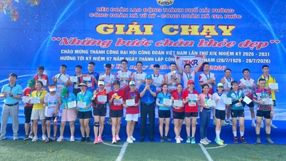 Lebih dari 5.000 orang berpartisipasi dalam acara lari massal 'Langkah Sehat dan Indah'.
