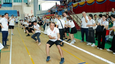 Wymiana sportowa w ramach konferencji prowincji sądowych graniczących z Laosem w Hai Phong.