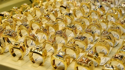 Los precios del oro se desploman hoy (25 de junio): los comerciantes de oro siguen vendiendo cantidades limitadas.