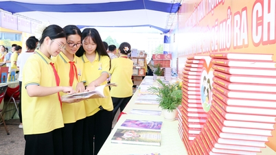 Mempromosikan budaya membaca dan menjunjung tinggi nilai-nilai keluarga di Bac Ninh.