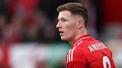 Man City finalizează tranzacția pentru transferul lui Elliot Anderson: Un transfer cheie la Etihad.