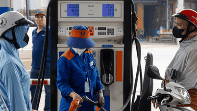 Harga petrol E10RON95-III akan menurun sebanyak 837 VND/liter bermula petang ini.