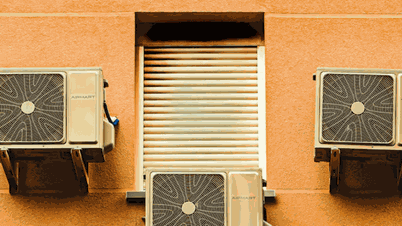 Record-breaking heatwave fuels "air conditioning war" in French politics.