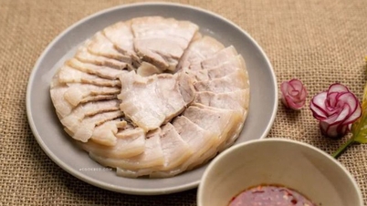 肉の出汁はスープ作りに使うべきでしょうか？専門家がその利点と重要な考慮事項を指摘します。