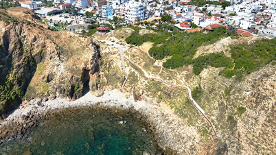 ג'יה לאי סוקרת את העלייה בדמי הכניסה לאו ג'יו.