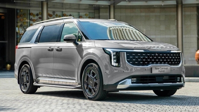 A KIA Carnival Hybrid mostantól új verzióval rendelkezik, amelynek ára közel 200 millió VND-vel olcsóbb.