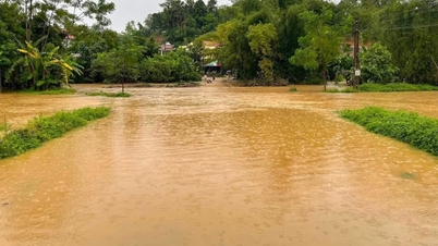 As fortes chuvas em Thai Nguyen interromperam muitas rotas de transporte.