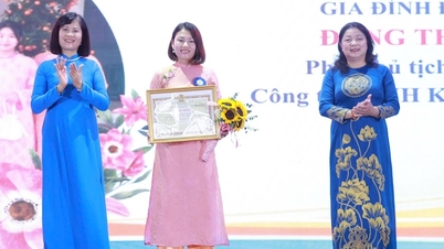 수도에서 일하는 근로자와 직원의 가족 100가구를 기리는 행사.