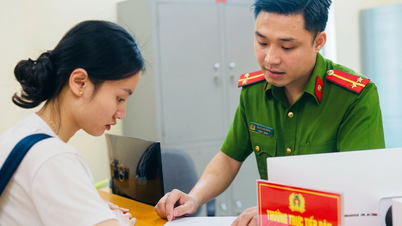 ເປັນຫຍັງກະຊວງຄວາມໝັ້ນຄົງສາທາລະນະຈຶ່ງໂອນຂັ້ນຕອນການບໍລິຫານຫຼາຍຢ່າງໄປໃຫ້ຕຳຫຼວດລະດັບບ້ານ?