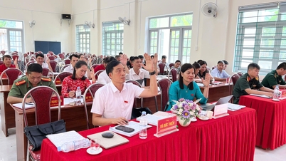 Místní úřady pořádají svá pravidelná pololetní zasedání - Cao Bang Online Newspaper
