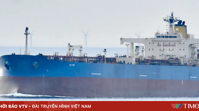 Frankreich fängt Öltanker vor der Küste Siziliens ab.