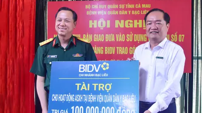 বিআইডিভি বাক লিয়ে, বাক লিয়ে সামরিক ও বেসামরিক হাসপাতালকে ১০০ মিলিয়ন ভিএনডি-র একটি চিকিৎসা সহায়তা প্যাকেজ দান করেছে।