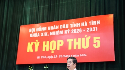Séance de questions-réponses lors de la 5e session du 19e Conseil populaire provincial de Ha Tinh : De nombreuses questions « brûlantes » dans le domaine de l'éducation ont été soulevées.