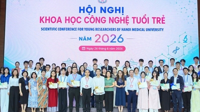 Jugendkonferenz für Wissenschaft und Technologie der Medizinischen Universität Hanoi: Über 82 % der Präsentationen fanden auf Englisch statt.