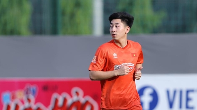 Nguyen Nhat Minh strebt danach, sich einen Platz im Kader für den AFF Cup 2026 zu sichern: Die Ambitionen des jungen Talents unter der Führung von Kim Sang-sik.