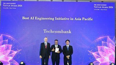 Techcombank и Techcom Life получили три награды подряд от издания The Asian Banker.
