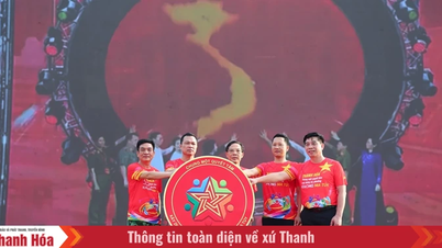 Rally "United in determination to build drug-free communes, wards, and special zones"