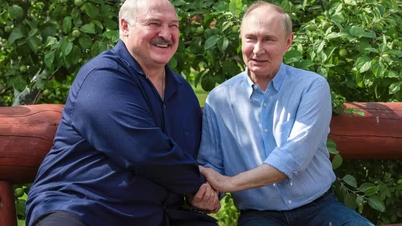 Ketegangan dengan Ukraine memuncak, Presiden Rusia bertemu dengan Presiden Belarus.