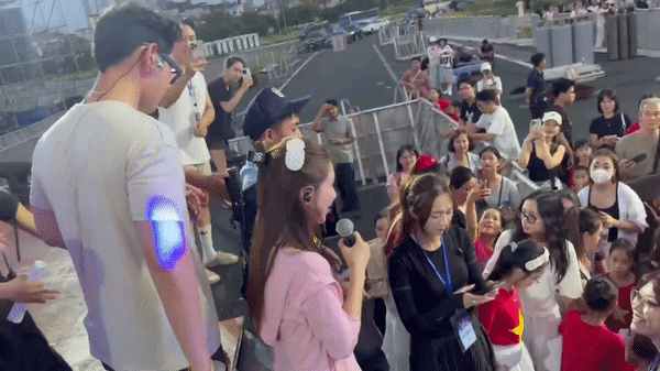 L'immensa popolarità di Hoa Minzy e Lam Phuc, che hanno partecipato al concerto di Thanh Xuan.