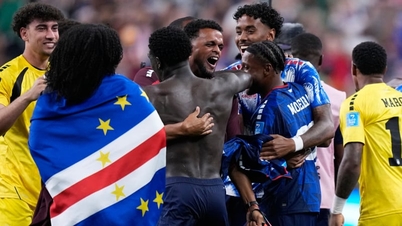 Seleção Nacional de Cabo Verde: da primeira fase de qualificação em 2000 à estreia na Copa do Mundo após uma ascensão meteórica.