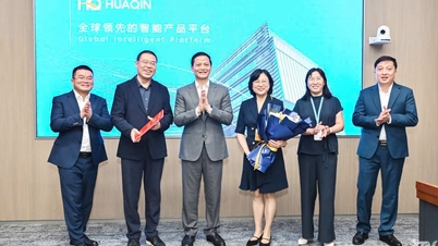 Chairman of the People's Committee of Thai Nguyen Province, Vuong Quoc Tuan, held a working meeting with HUAQIN Technology Co., Ltd. (China).