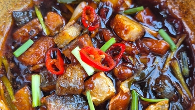Ikan jenis ini mempunyai bau hanyir yang ringan, isi yang pejal, dan baik untuk jantung dan sendi. Jika direbus dengan cara ini, ia kaya dengan rasa, rangup, dan aromatik, menjadikannya sangat menyelerakan dengan nasi.
