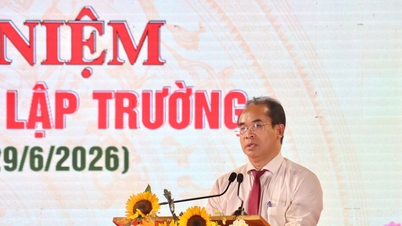 Het Centraal-Vietnamees College voor Technologie, Economie en Irrigatie viert zijn 50-jarig jubileum.