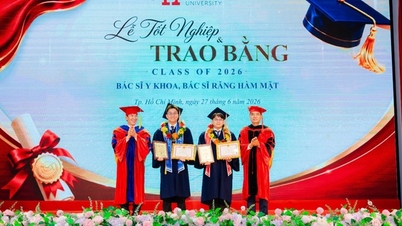 มหาวิทยาลัยนานาชาติหงบังได้จัดพิธีสำเร็จการศึกษาของบัณฑิตแพทย์รุ่นแรกแล้ว