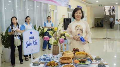 Er werden tal van praktische activiteiten georganiseerd om de Vietnamese Familiedag te vieren.