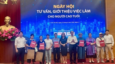 Per la prima volta, Hanoi organizza una fiera del lavoro per gli anziani.