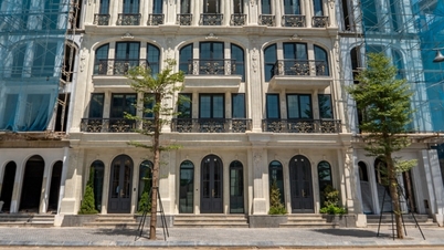 Bliższe spojrzenie na domy szeregowe w stylu europejskim w Noble Palace Tay Thang Long WorldHotels Residences
