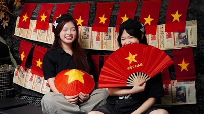 Hanoi: 5 kafe yang dihiasi motif bintang merah dan kuning menarik minat anak muda untuk melakukan check-in pada tanggal 30 April.