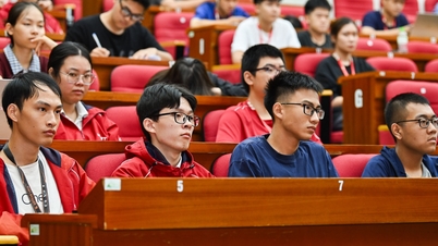 นักเรียนกว่า 30,000 คนที่ได้รับการคัดเลือกเข้าศึกษาในปี 2026 จะได้รับทุนการศึกษาตั้งแต่ 37 ถึง 55 ล้านดองต่อปี