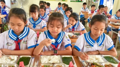 សិស្សនឹងទទួលបានការត្រួតពិនិត្យអាហារូបត្ថម្ភ និងការពិនិត្យសុខភាពជាប្រចាំ។