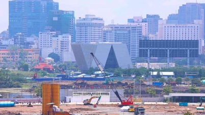 Ho Chi Minh City faces the pressure to achieve double-digit growth in the last two quarters of the year.